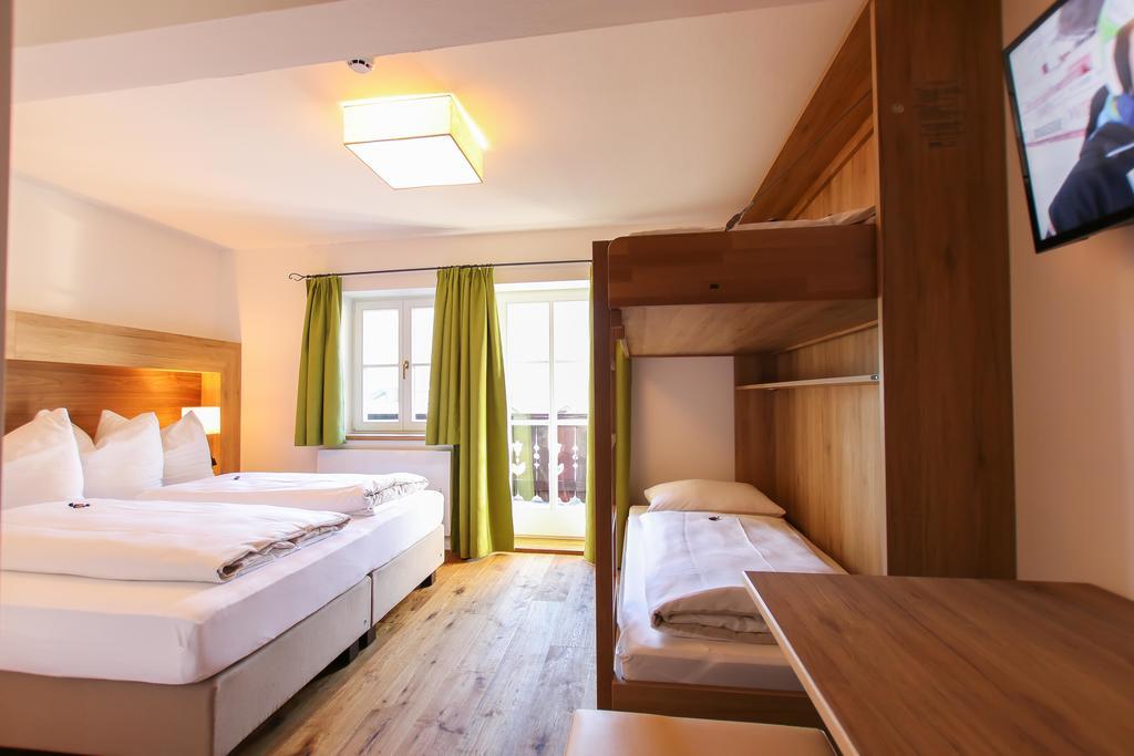 Hotel - Wirts'Haus "Zum Schweizer" Лофер Екстер'єр фото